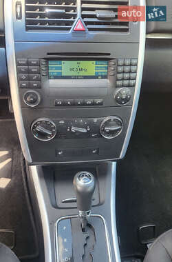 Хэтчбек Mercedes-Benz B-Class 2006 в 