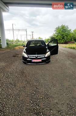 Хэтчбек Mercedes-Benz B-Class 2016 в 