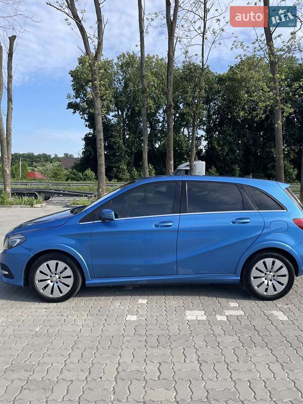 Хэтчбек Mercedes-Benz B-Class 2016 в Львове
