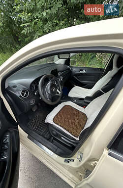 Хэтчбек Mercedes-Benz B-Class 2013 в Черновцах