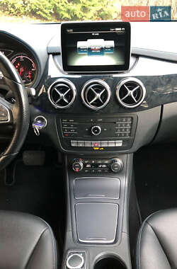 Хэтчбек Mercedes-Benz B-Class 2015 в 