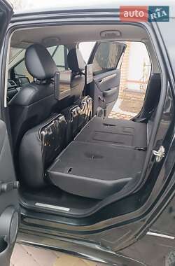 Хэтчбек Mercedes-Benz B-Class 2009 в 
