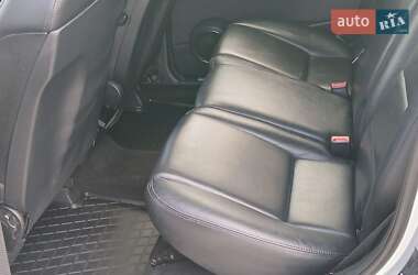 Хэтчбек Mercedes-Benz B-Class 2009 в 