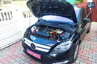 Хэтчбек Mercedes-Benz B-Class 2015 в 