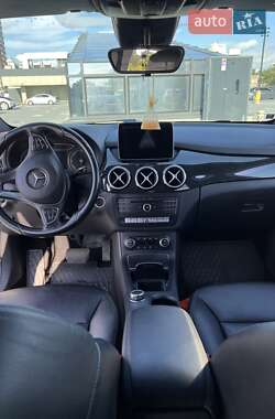 Хэтчбек Mercedes-Benz B-Class 2015 в 