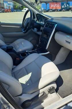 Хэтчбек Mercedes-Benz B-Class 2011 в 