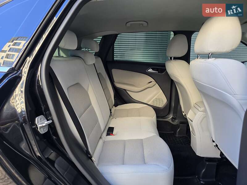 Хэтчбек Mercedes-Benz B-Class 2016 в Хмельницком