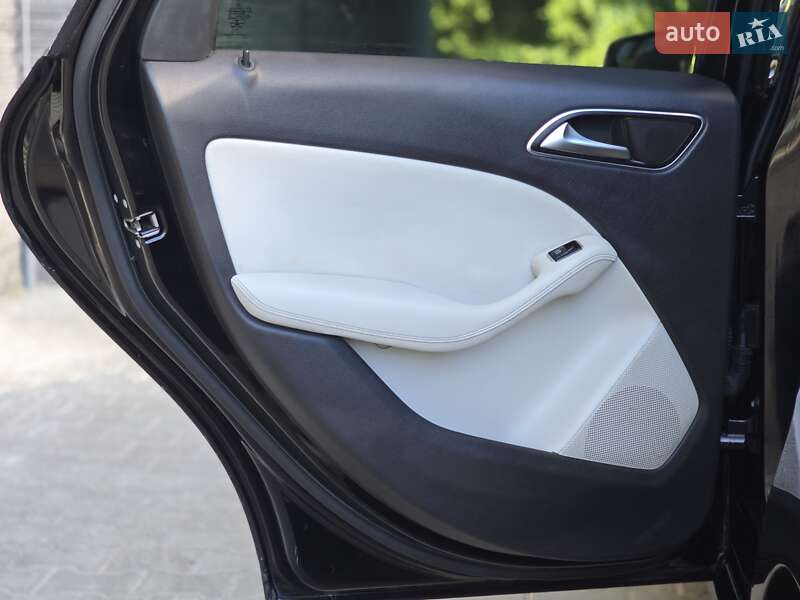 Хэтчбек Mercedes-Benz B-Class 2016 в Хмельницком