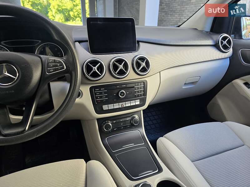 Хэтчбек Mercedes-Benz B-Class 2016 в Хмельницком