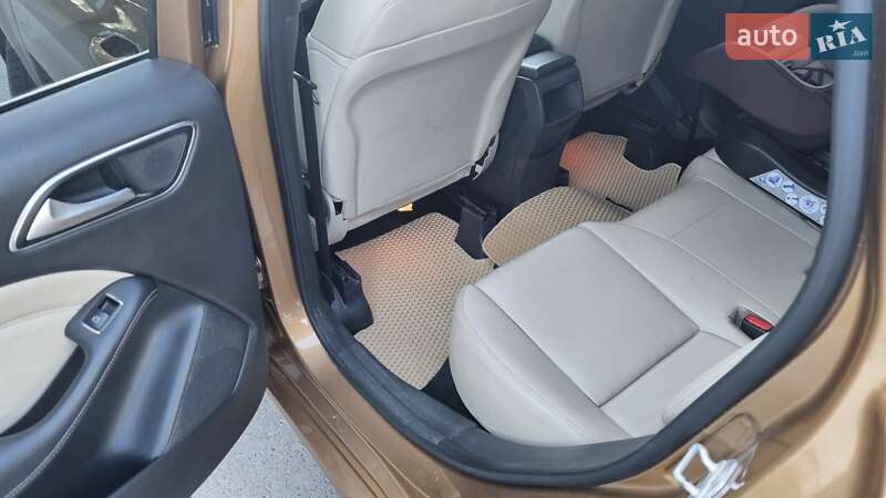 Хэтчбек Mercedes-Benz B-Class 2012 в Коростене