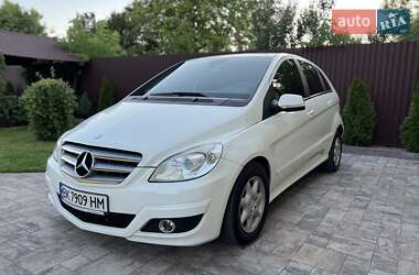 Хэтчбек Mercedes-Benz B-Class 2008 в 