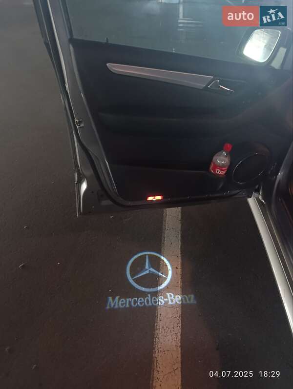 Хэтчбек Mercedes-Benz B-Class 2011 в Киеве