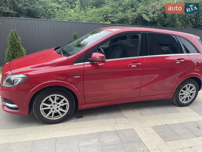 Хэтчбек Mercedes-Benz B-Class 2017 в Ужгороде фото 5 Хэтчбек Mercedes-Benz B-Class 2017 в Ужгороде