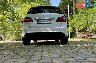 Хэтчбек Mercedes-Benz B-Class 2016 в 