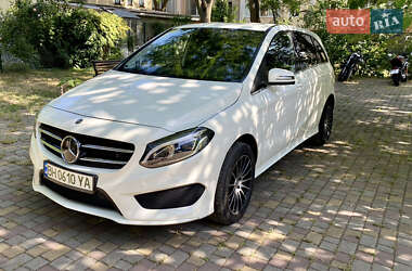Хэтчбек Mercedes-Benz B-Class 2016 в 