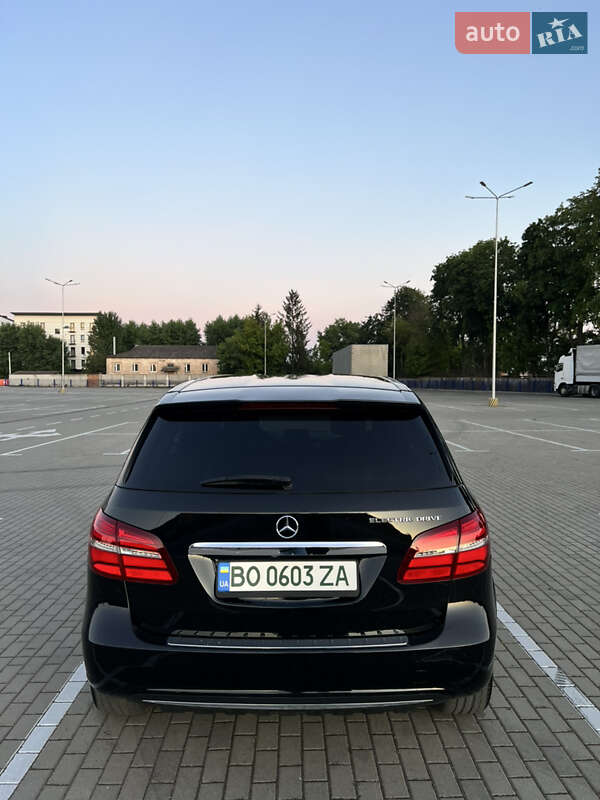 Хетчбек Mercedes-Benz B-Class 2015 в Тернополі