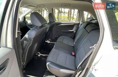 Хэтчбек Mercedes-Benz B-Class 2010 в 