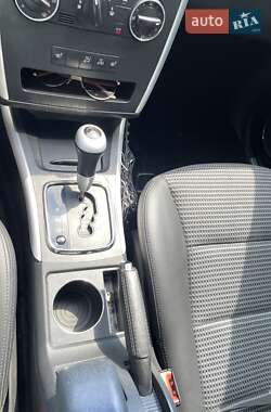 Хэтчбек Mercedes-Benz B-Class 2006 в 