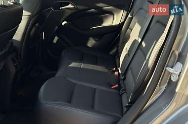 Хэтчбек Mercedes-Benz B-Class 2017 в 