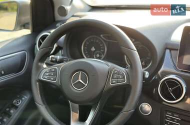 Хэтчбек Mercedes-Benz B-Class 2017 в 