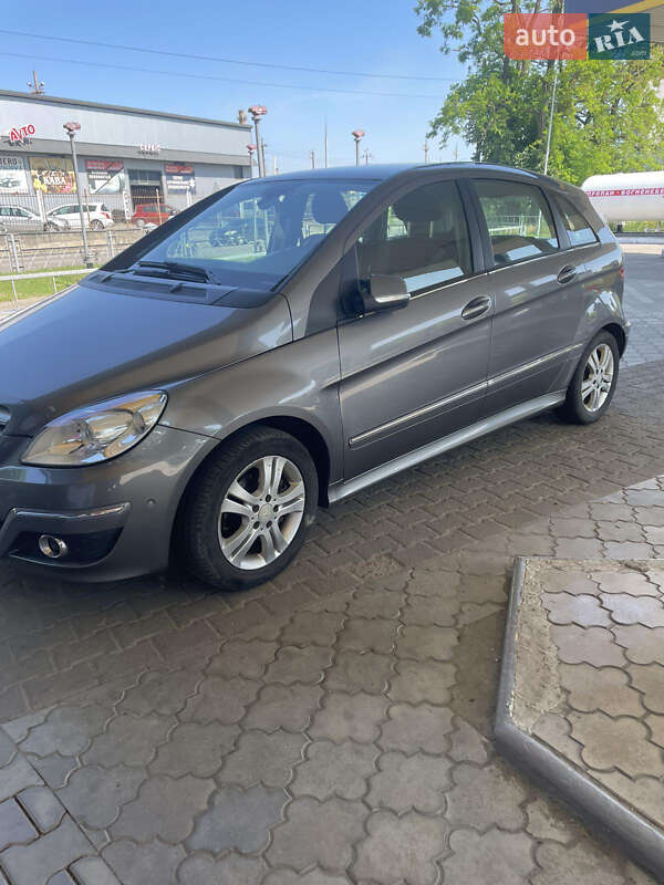 Хэтчбек Mercedes-Benz B-Class 2010 в Костополе
