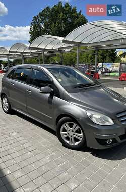 Хетчбек Mercedes-Benz B-Class 2009 в 