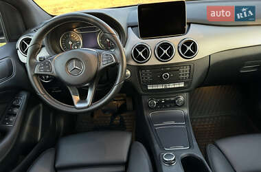 Хэтчбек Mercedes-Benz B-Class 2017 в 