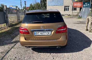 Хэтчбек Mercedes-Benz B-Class 2013 в 
