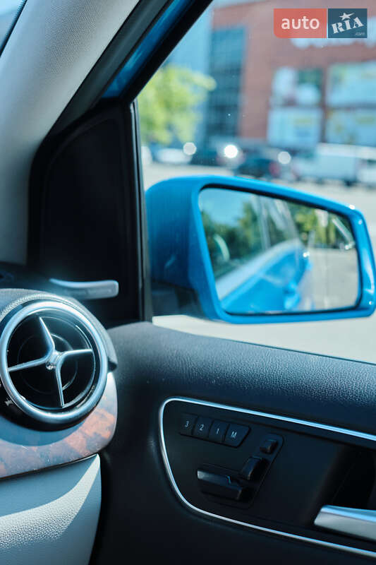 Хэтчбек Mercedes-Benz B-Class 2014 в Броварах