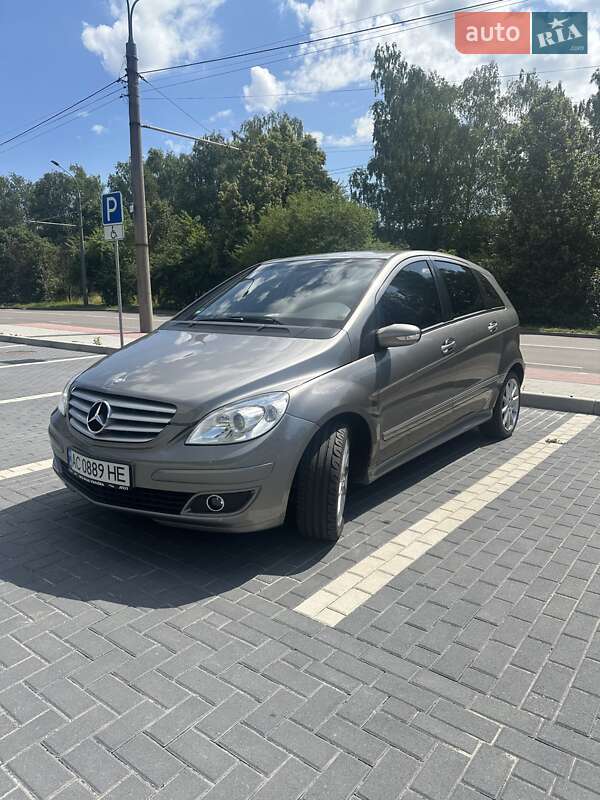 Хэтчбек Mercedes-Benz B-Class 2006 в 