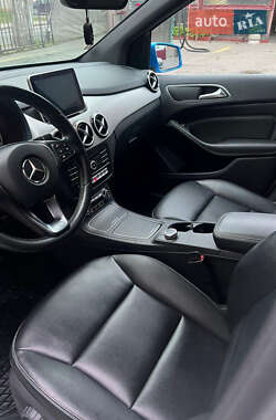 Хэтчбек Mercedes-Benz B-Class 2015 в 