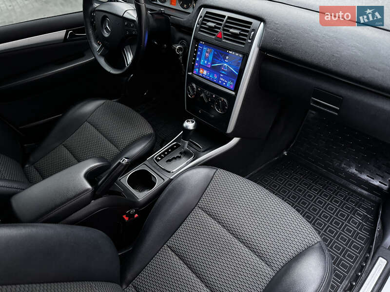 Хетчбек Mercedes-Benz B-Class 2010 в Одесі