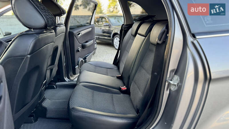 Хэтчбек Mercedes-Benz B-Class 2011 в Ивано-Франковске