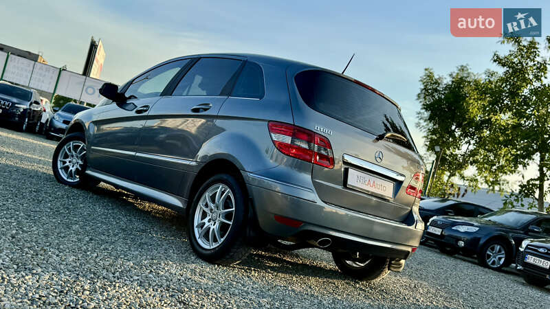 Хэтчбек Mercedes-Benz B-Class 2011 в Ивано-Франковске