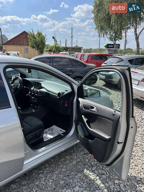 Хэтчбек Mercedes-Benz B-Class 2012 в Смеле