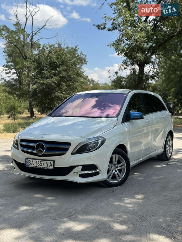 Хэтчбек Mercedes-Benz B-Class 2014 в Кропивницком