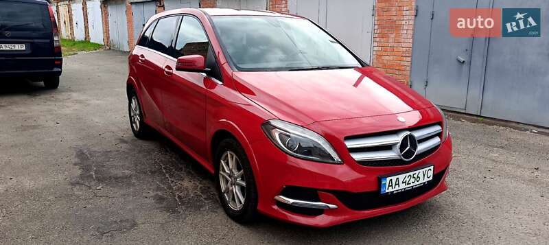 Хетчбек Mercedes-Benz B-Class 2016 в Києві