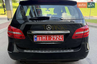 Хэтчбек Mercedes-Benz B-Class 2012 в 