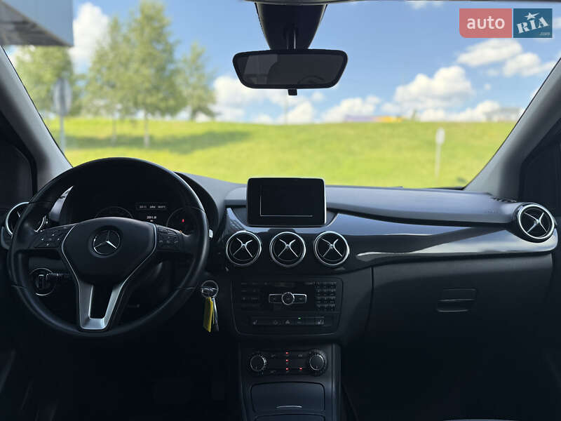 Хэтчбек Mercedes-Benz B-Class 2012 в Киеве