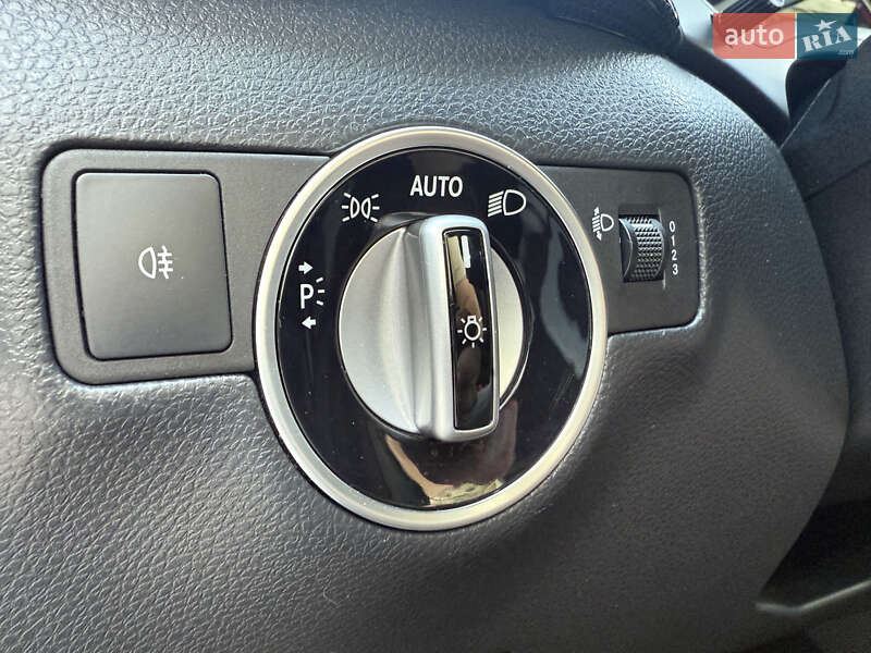 Хэтчбек Mercedes-Benz B-Class 2012 в Киеве