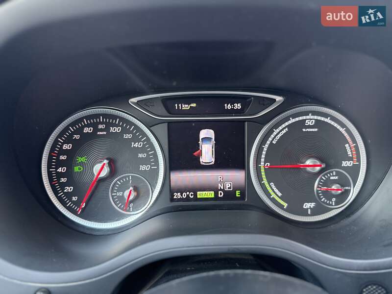 Хэтчбек Mercedes-Benz B-Class 2016 в Городке