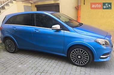 Хэтчбек Mercedes-Benz B-Class 2015 в 