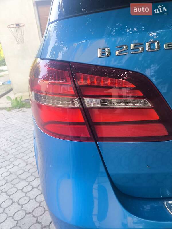 Хэтчбек Mercedes-Benz B-Class 2015 в Львове