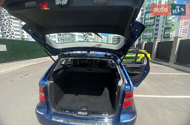 Хэтчбек Mercedes-Benz B-Class 2009 в 