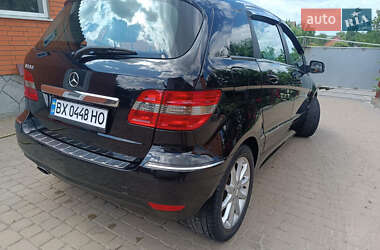 Хетчбек Mercedes-Benz B-Class 2009 в 