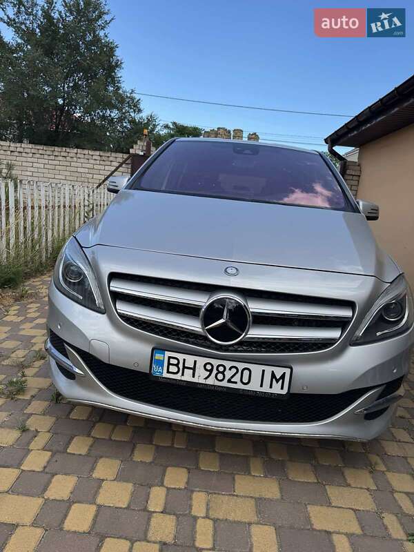 Mercedes-Benz B-Class 2017