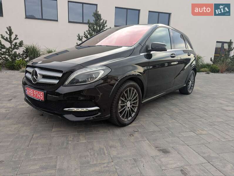 Хэтчбек Mercedes-Benz B-Class 2015 в 