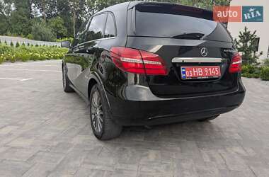 Хэтчбек Mercedes-Benz B-Class 2015 в 
