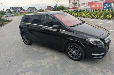 Хэтчбек Mercedes-Benz B-Class 2015 в 