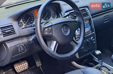Хэтчбек Mercedes-Benz B-Class 2010 в 